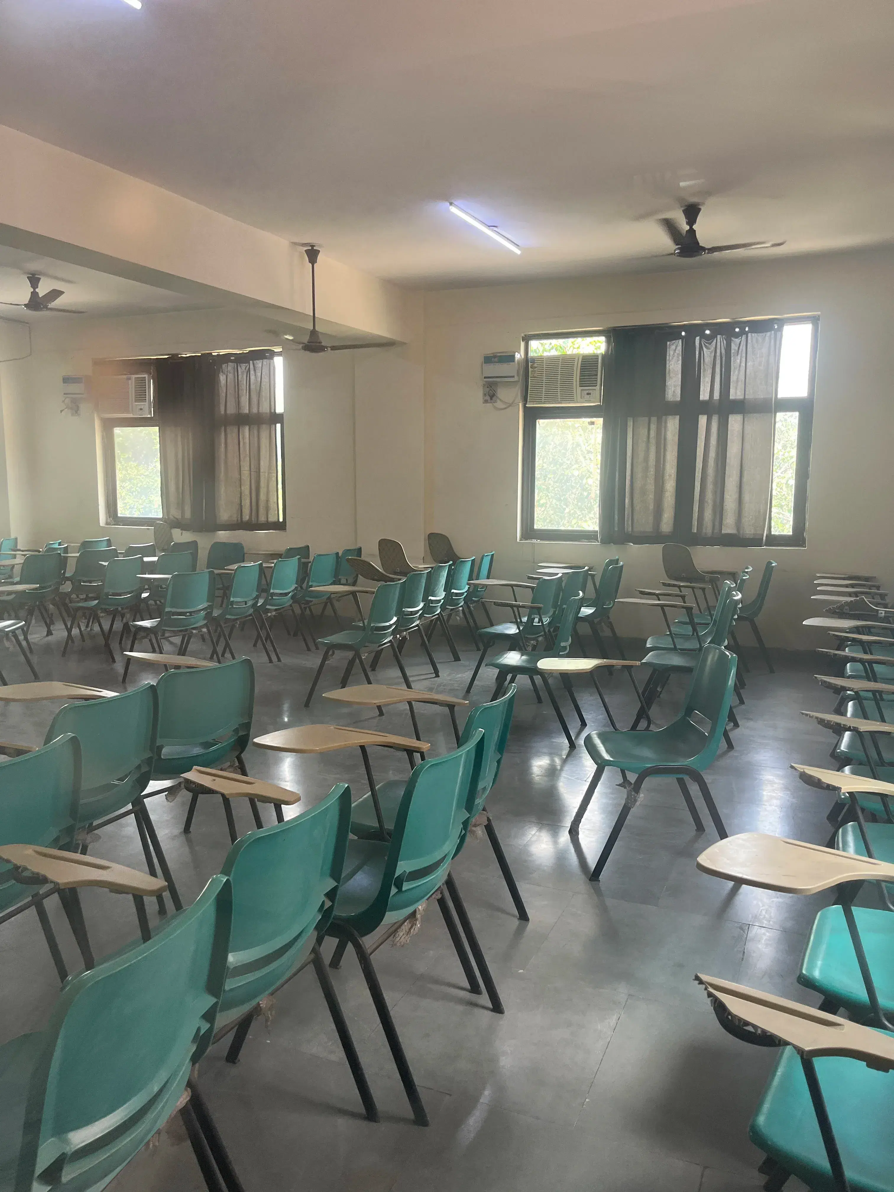 JIMS Noida Academic Building photo 9